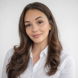Anita Bukusic